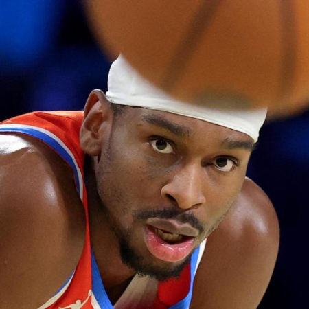 San Antonio, Oklahoma City’de uzatmalarda galibiyeti kaptı ve NBA yarı final serisinde öne geçti