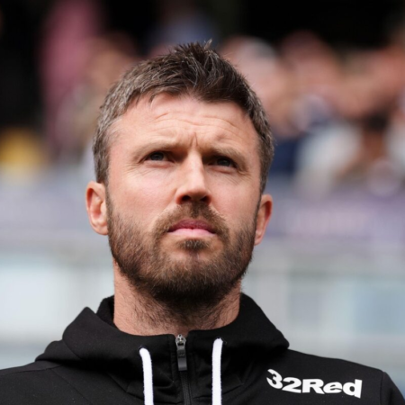 Michael Carrick resmen Manchester United’ın baş antrenörü olarak görevine devam edecek