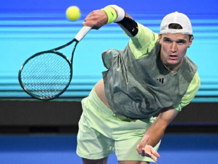 Menšík Paris’i fethetti: Çek yetenek kariyerinde ilk kez Roland Garros yarı finaline ulaştı