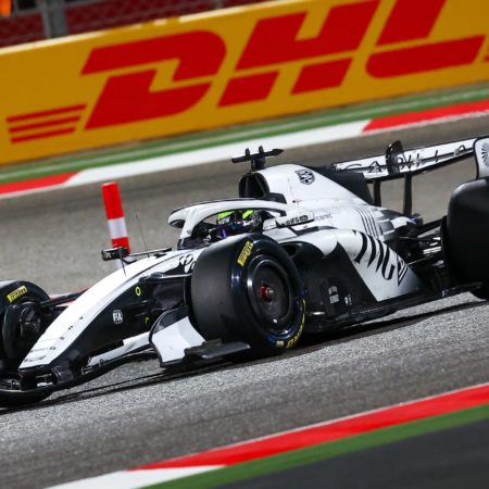 Cadillac, Formula 1’deki ilk sezonunun ortasında beklenmedik bir şekilde takım patronunu değiştirdi