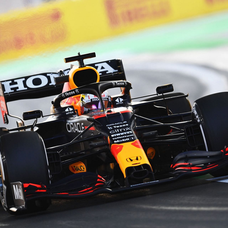 Max Verstappen, Red Bull ile sözleşmesini 2030’a kadar uzattıktan sonra açıklama yaptı