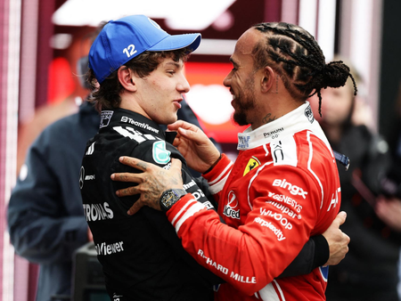 Hamilton, Antonelli’yi şimdiden geleceğin Formula 1 şampiyonu olarak nitelendirdi