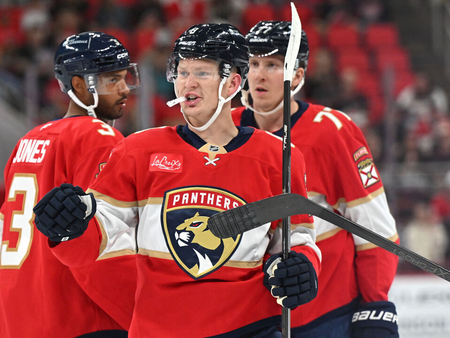 Tkachaka kardeşler 9-2’lik skorla tarihi bir NHL başarısına imza attı