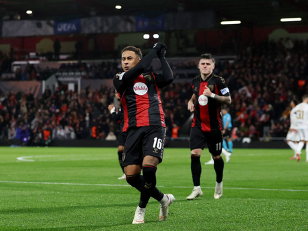 Bournemouth, Milan’ı 3-0 yendi: Meignan agresif davranışından dolayı kırmızı kart gördü
